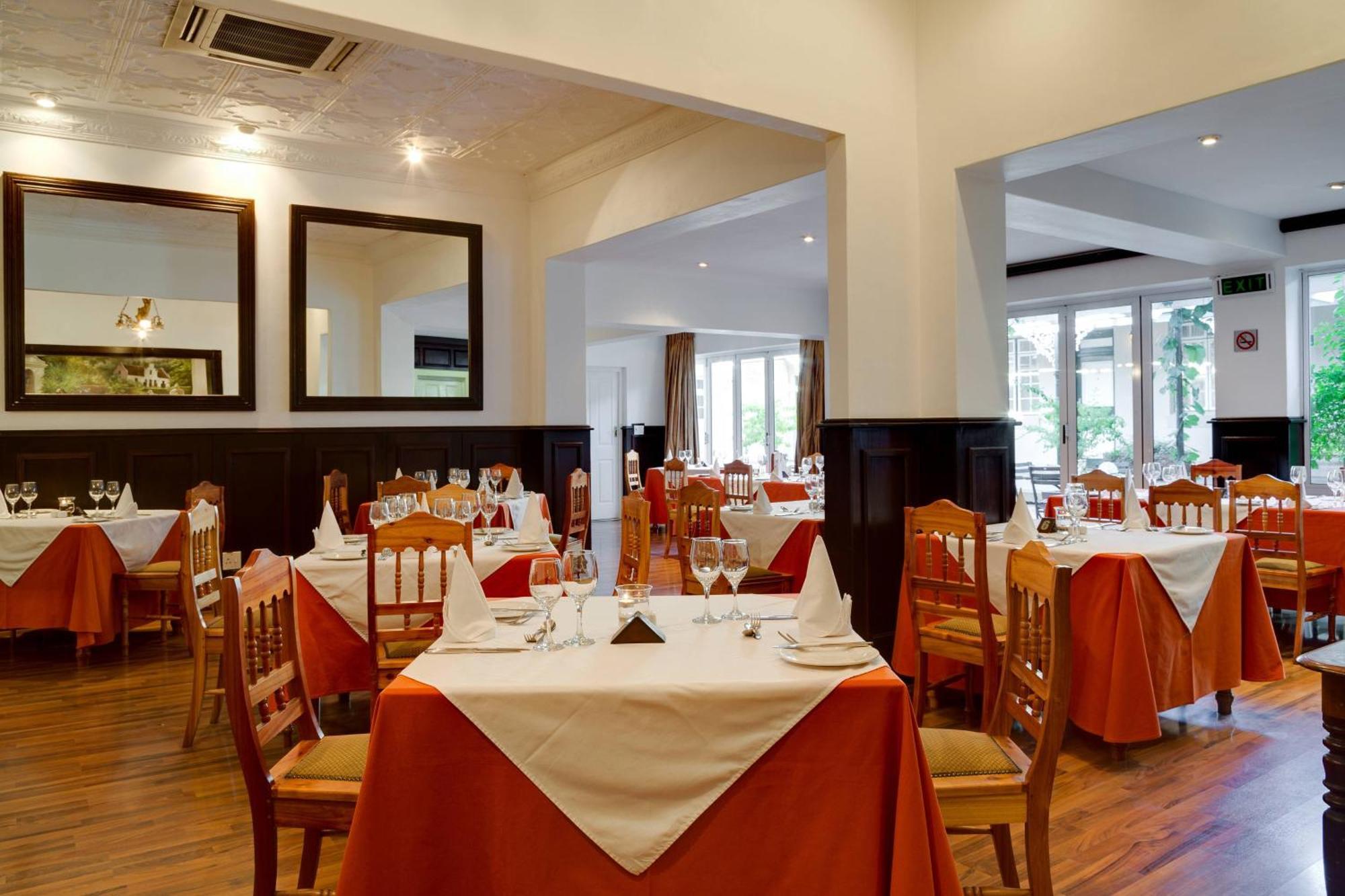 Protea Hotel by Marriott Dorpshuis & Spa Stellenbosch Buitenkant foto