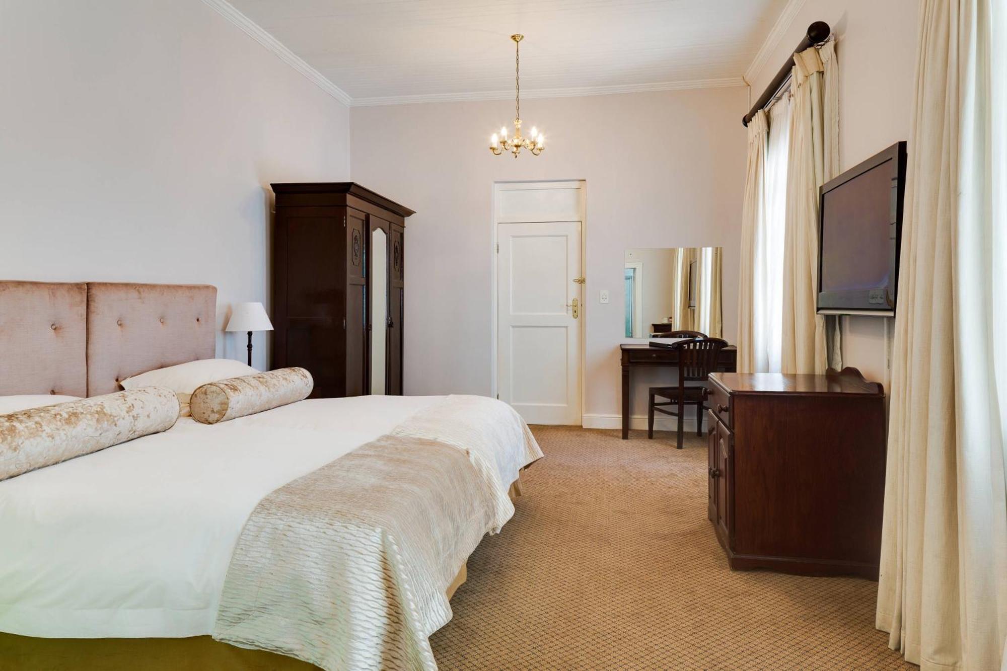 Protea Hotel by Marriott Dorpshuis & Spa Stellenbosch Buitenkant foto